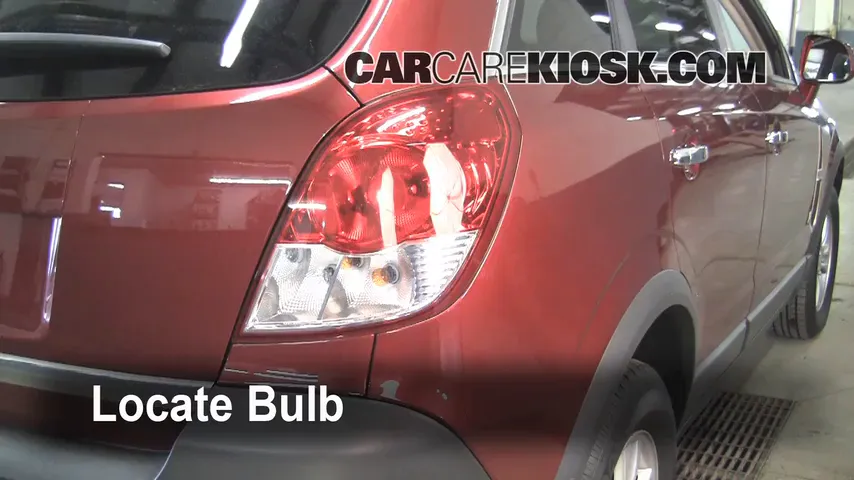 2008 Saturn Vue XE 2.4L 4 Cyl. Luces Luz de reversa (reemplazar foco)